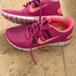 Nike Women's Fuchsia and Coral Athletic Shoes